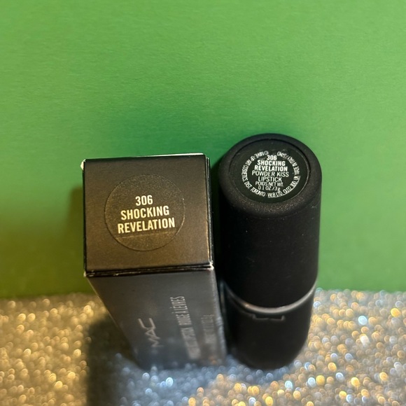 BNIB! MAC Powder Kiss Lipstick 💄 in SHOCKING REVELATION!!! ❤️💄 - Picture 6 of 8